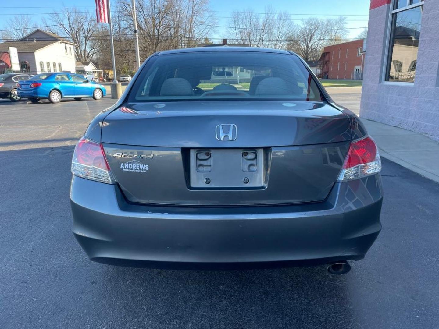 2010 GRAY HONDA ACCORD LXP (1HGCP2F42AA) with an 2.4L engine, Automatic transmission, located at 3100 Covert Avenue, Evansville, IN, 47714, (812) 473-4492, 37.955418, -87.512238 - Photo#3