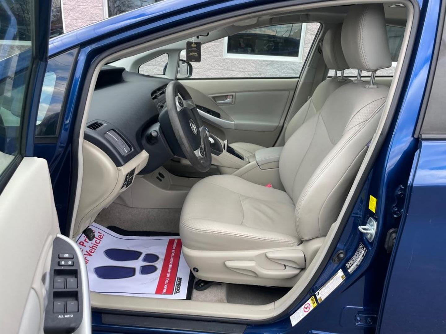 2011 BLUE TOYOTA PRIUS (JTDKN3DU8B0) with an 1.8L engine, Continuously Variable transmission, located at 3100 Covert Avenue, Evansville, IN, 47714, (812) 473-4492, 37.955418, -87.512238 - Photo#5