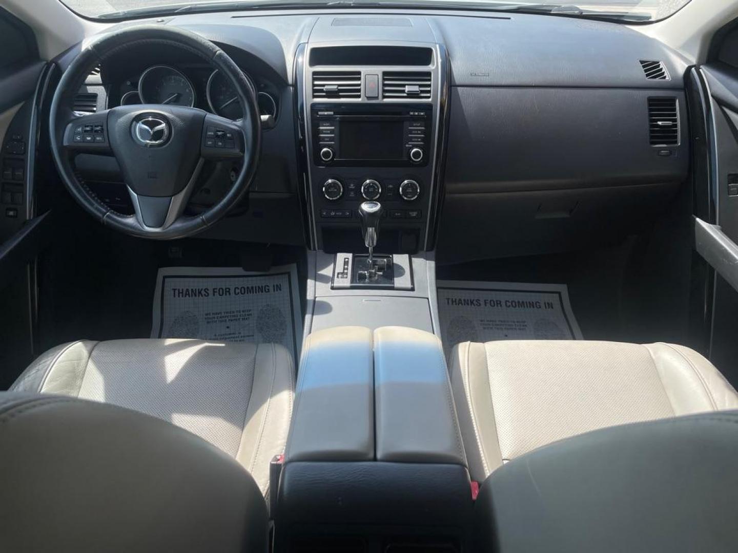 2015 WHITE MAZDA CX-9 TOURING (JM3TB3CV8F0) with an 3.7L engine, Automatic transmission, located at 3100 Covert Avenue, Evansville, IN, 47714, (812) 473-4492, 37.955418, -87.512238 - Photo#4