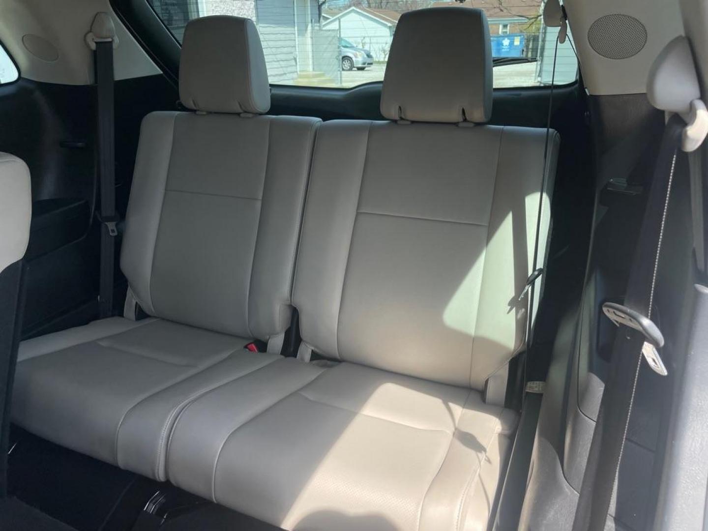 2015 WHITE MAZDA CX-9 TOURING (JM3TB3CV8F0) with an 3.7L engine, Automatic transmission, located at 3100 Covert Avenue, Evansville, IN, 47714, (812) 473-4492, 37.955418, -87.512238 - Photo#7
