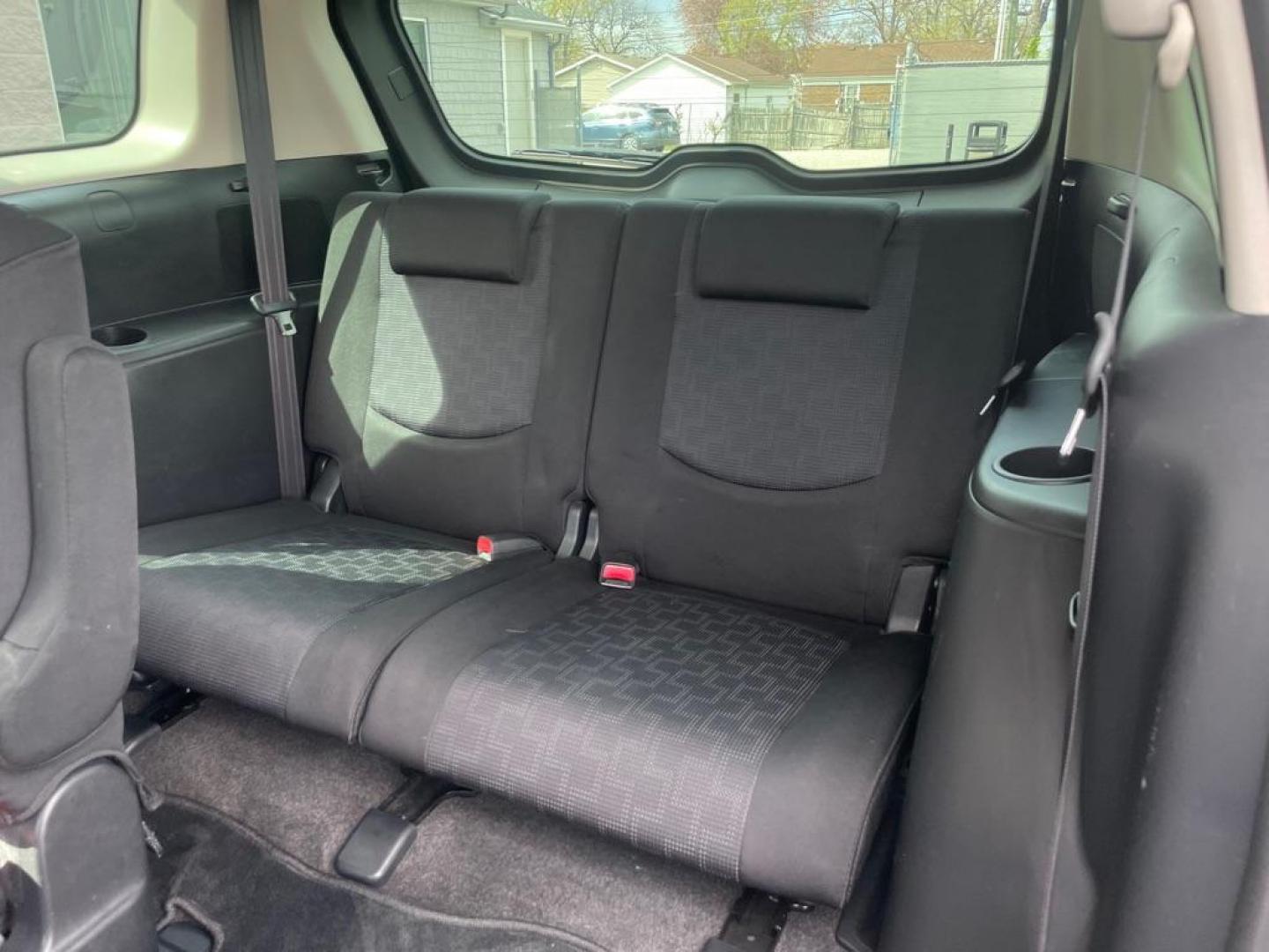 2010 GRAY MAZDA 5 (JM1CR2W33A0) with an 2.3L engine, Automatic transmission, located at 3100 Covert Avenue, Evansville, IN, 47714, (812) 473-4492, 37.955418, -87.512238 - Photo#7