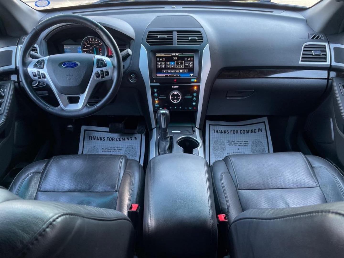 2015 BROWN FORD EXPLORER LIMITED (1FM5K7F83FG) with an 3.5L engine, Automatic transmission, located at 3100 Covert Avenue, Evansville, IN, 47714, (812) 473-4492, 37.955418, -87.512238 - Photo#4