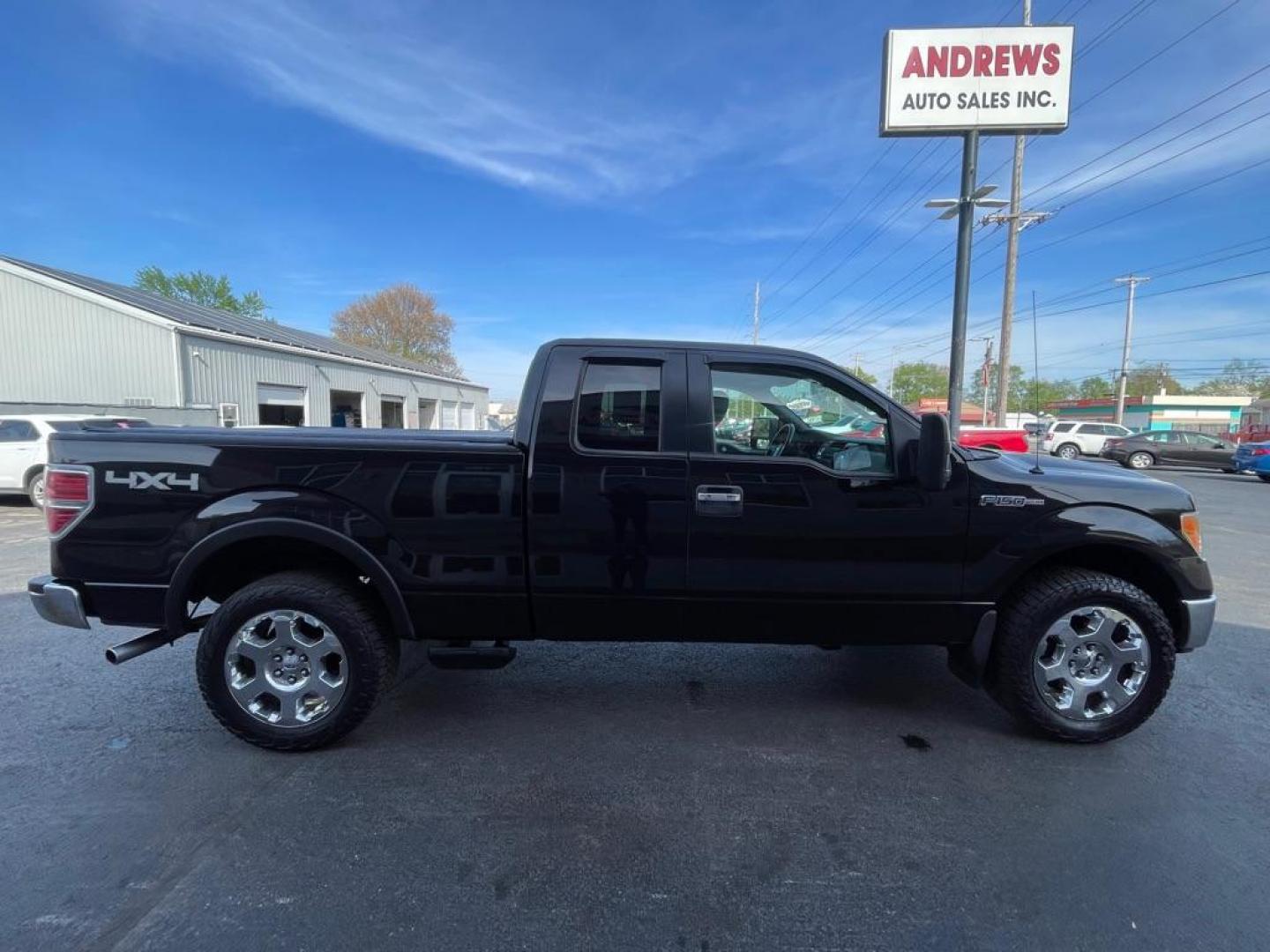 2010 BLACK FORD F150 XLT SUPER CAB (1FTFX1EV2AF) with an 5.4L engine, Automatic transmission, located at 3100 Covert Avenue, Evansville, IN, 47714, (812) 473-4492, 37.955418, -87.512238 - Photo#2