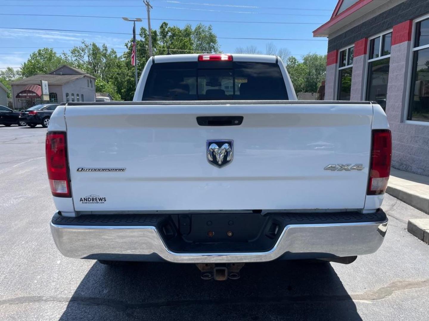 2014 WHITE RAM 1500 SLT (1C6RR7LG3ES) with an 3.6L engine, Automatic transmission, located at 3100 Covert Avenue, Evansville, IN, 47714, (812) 473-4492, 37.955418, -87.512238 - Photo#3