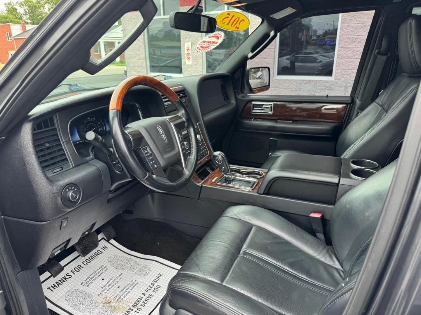 2015 GRAY LINCOLN NAVIGATOR L (5LMJJ3JT5FE) with an 3.5L engine, Automatic transmission, located at 3100 Covert Avenue, Evansville, IN, 47714, (812) 473-4492, 37.955418, -87.512238 - Photo#4