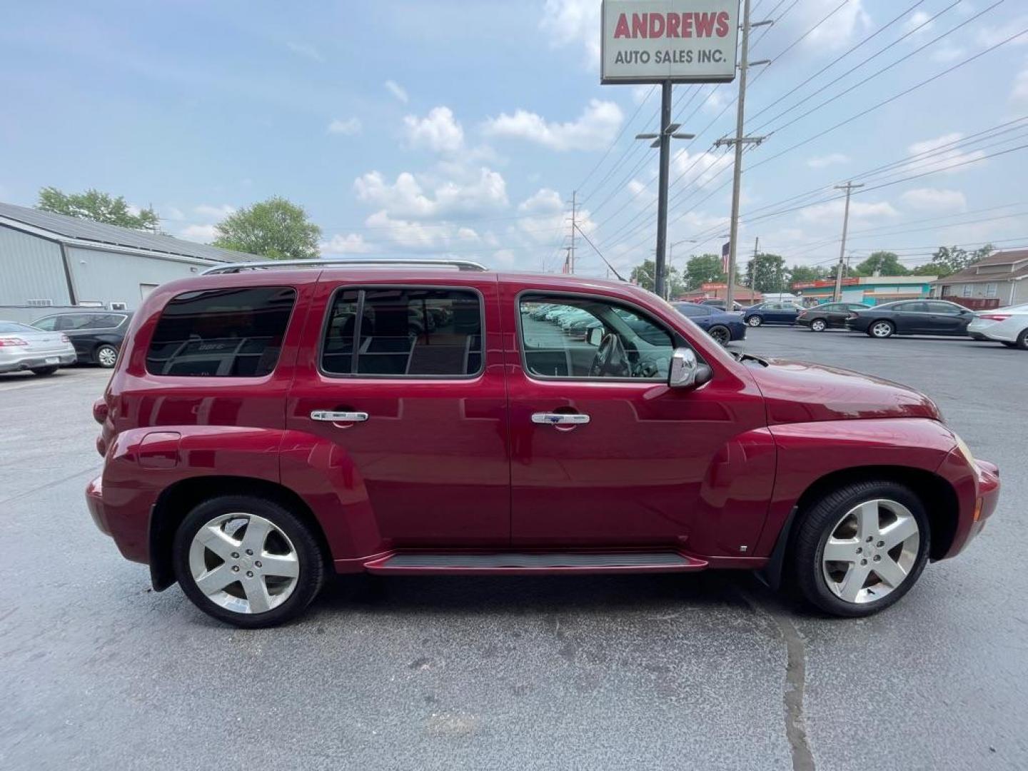 2006 RED CHEVROLET HHR LT (3GNDA23P46S) with an 2.4L engine, Automatic transmission, located at 3100 Covert Avenue, Evansville, IN, 47714, (812) 473-4492, 37.955418, -87.512238 - Photo#2