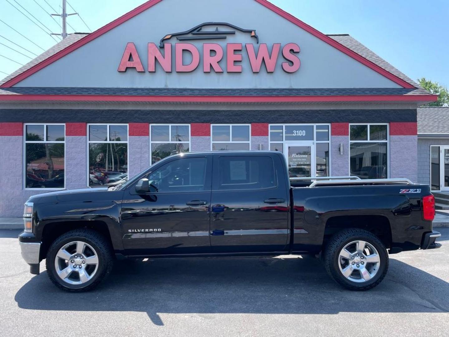 2014 BLACK CHEVROLET SILVERADO 1500 LT (3GCUKREC3EG) with an 5.3L engine, Automatic transmission, located at 3100 Covert Avenue, Evansville, IN, 47714, (812) 473-4492, 37.955418, -87.512238 - Photo#0
