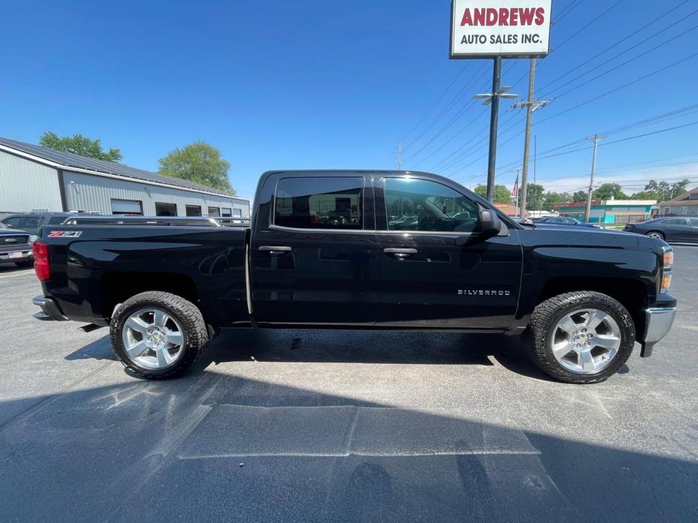 2014 BLACK CHEVROLET SILVERADO 1500 LT (3GCUKREC3EG) with an 5.3L engine, Automatic transmission, located at 3100 Covert Avenue, Evansville, IN, 47714, (812) 473-4492, 37.955418, -87.512238 - Photo#2