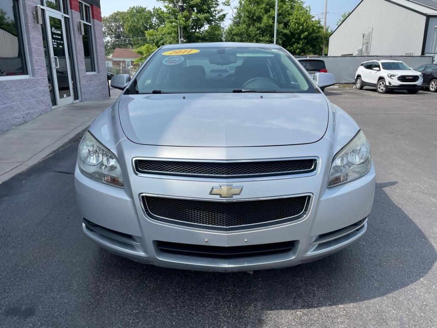 2011 SILVER CHEVROLET MALIBU 1LT (1G1ZC5E14BF) with an 2.4L engine, Automatic transmission, located at 3100 Covert Avenue, Evansville, IN, 47714, (812) 473-4492, 37.955418, -87.512238 - Photo#1