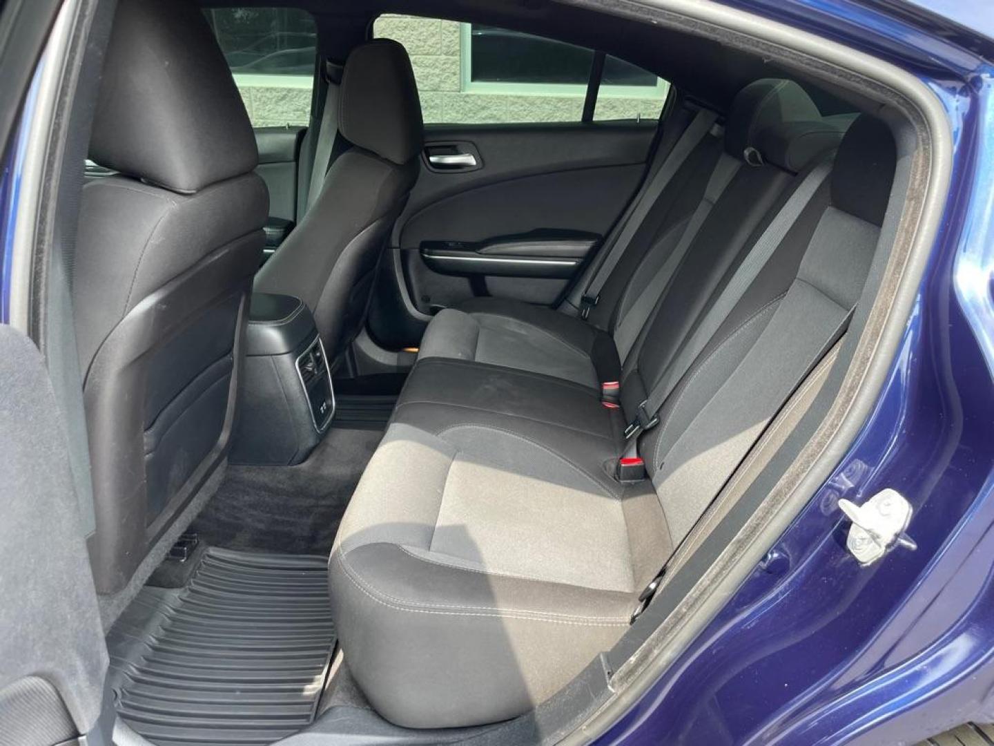 2015 BLUE DODGE CHARGER SE (2C3CDXBG4FH) with an 3.6L engine, Automatic transmission, located at 3100 Covert Avenue, Evansville, IN, 47714, (812) 473-4492, 37.955418, -87.512238 - Photo#6