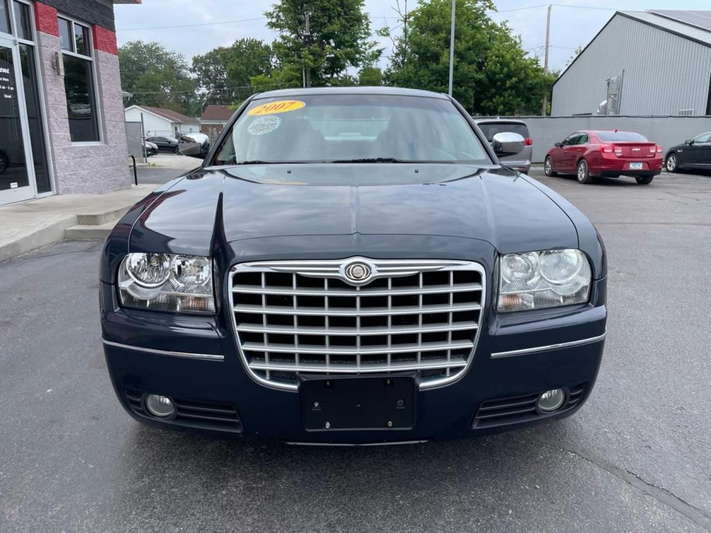 2007 BLUE CHRYSLER 300 TOURING (2C3KA53G57H) with an 3.5L engine, Automatic transmission, located at 3100 Covert Avenue, Evansville, IN, 47714, (812) 473-4492, 37.955418, -87.512238 - Photo#1
