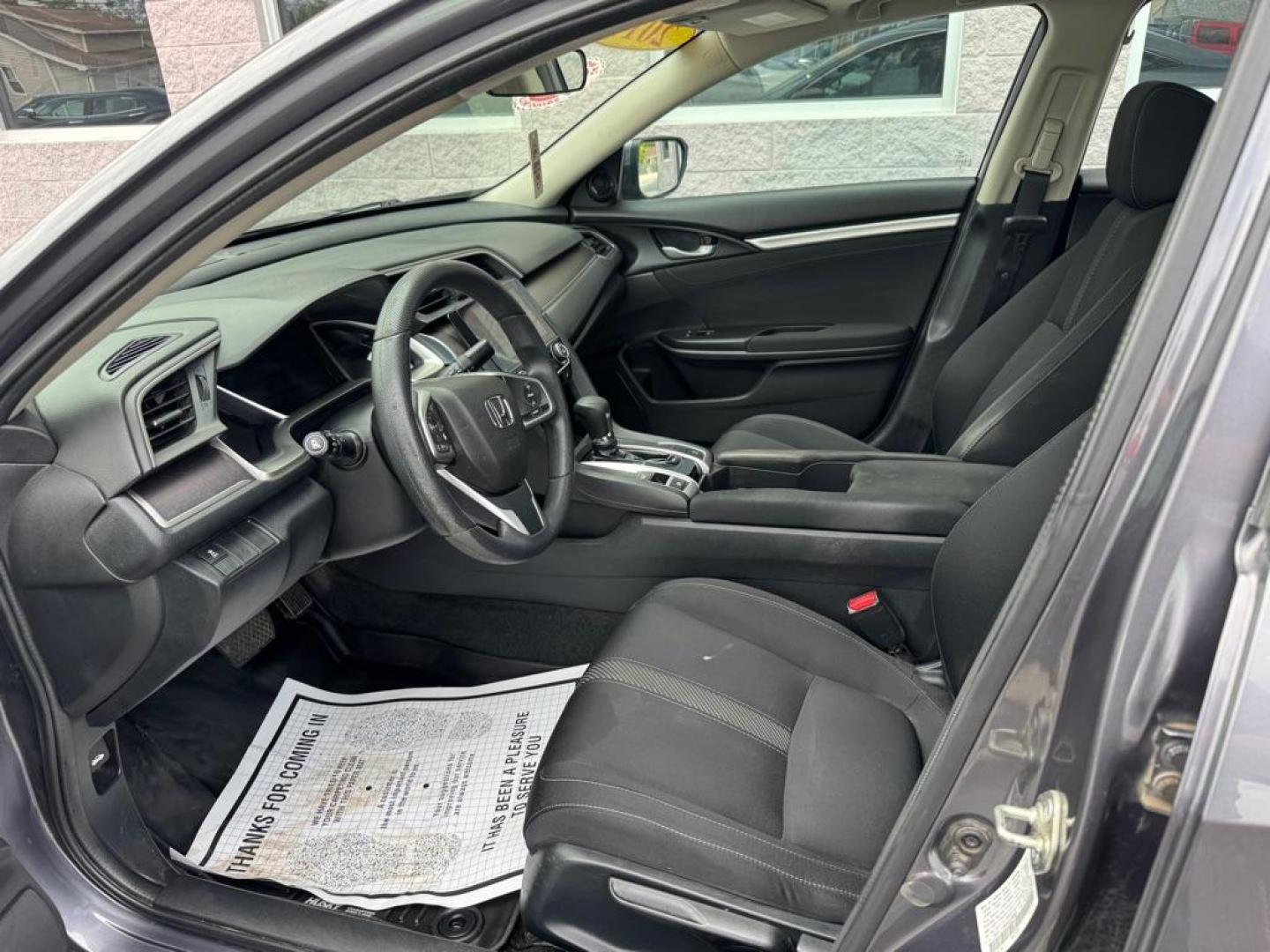2017 GRAY HONDA CIVIC EX (19XFC1F30HE) with an 1.5L engine, Continuously Variable transmission, located at 3100 Covert Avenue, Evansville, IN, 47714, (812) 473-4492, 37.955418, -87.512238 - Photo#4
