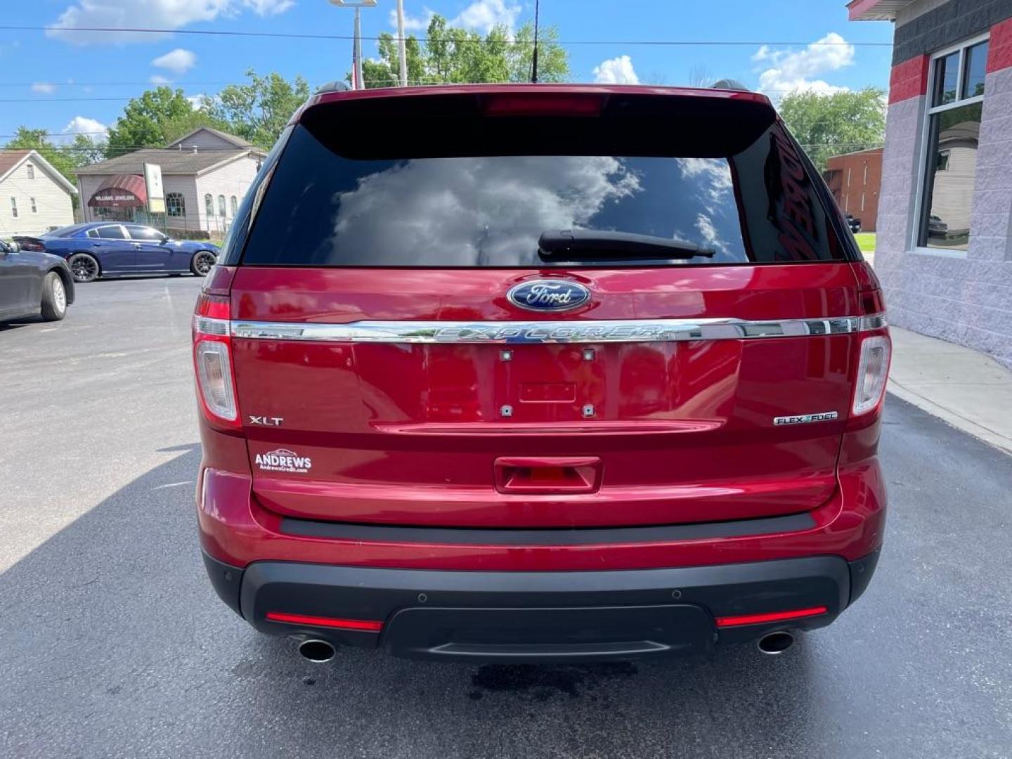 2014 RED FORD EXPLORER XLT (1FM5K7D80EG) with an 3.5L engine, Automatic transmission, located at 3100 Covert Avenue, Evansville, IN, 47714, (812) 473-4492, 37.955418, -87.512238 - Photo#3