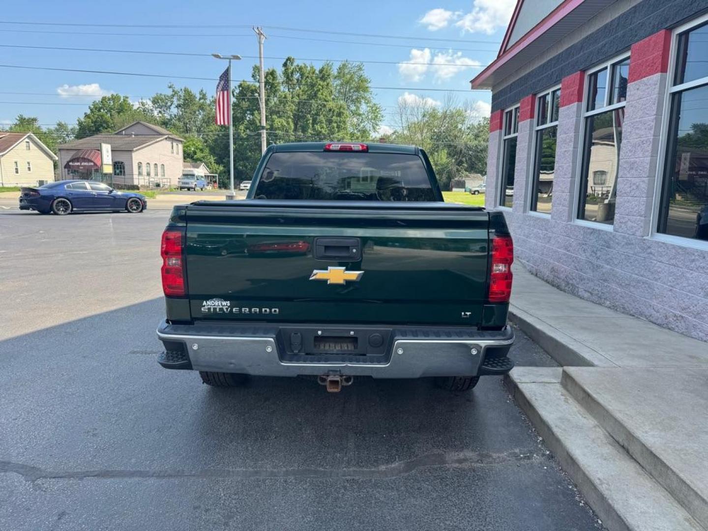 2014 GREEN CHEVROLET SILVERADO 1500 LT (3GCUKRECXEG) with an 5.3L engine, Automatic transmission, located at 3100 Covert Avenue, Evansville, IN, 47714, (812) 473-4492, 37.955418, -87.512238 - Photo#3