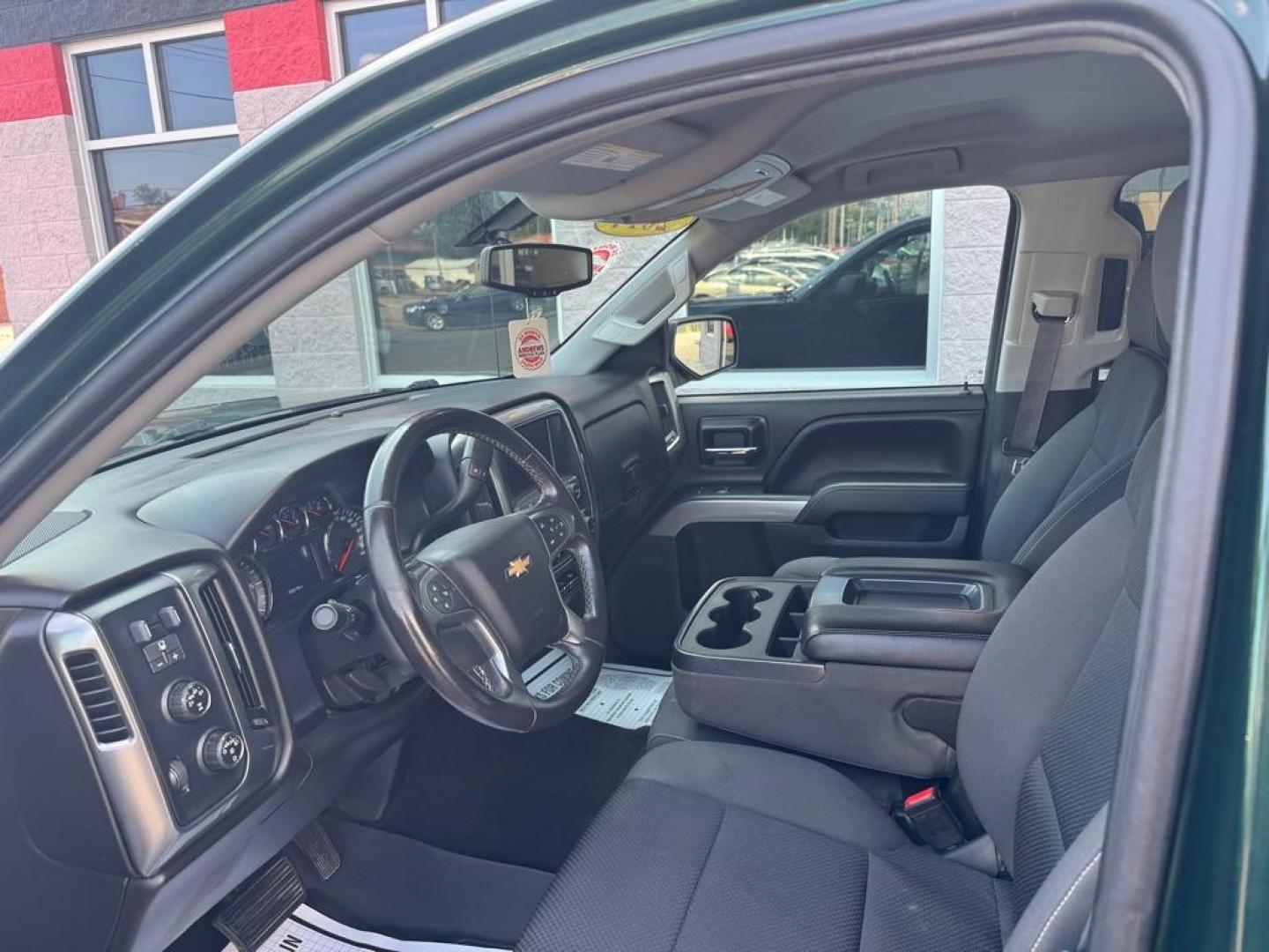 2014 GREEN CHEVROLET SILVERADO 1500 LT (3GCUKRECXEG) with an 5.3L engine, Automatic transmission, located at 3100 Covert Avenue, Evansville, IN, 47714, (812) 473-4492, 37.955418, -87.512238 - Photo#4