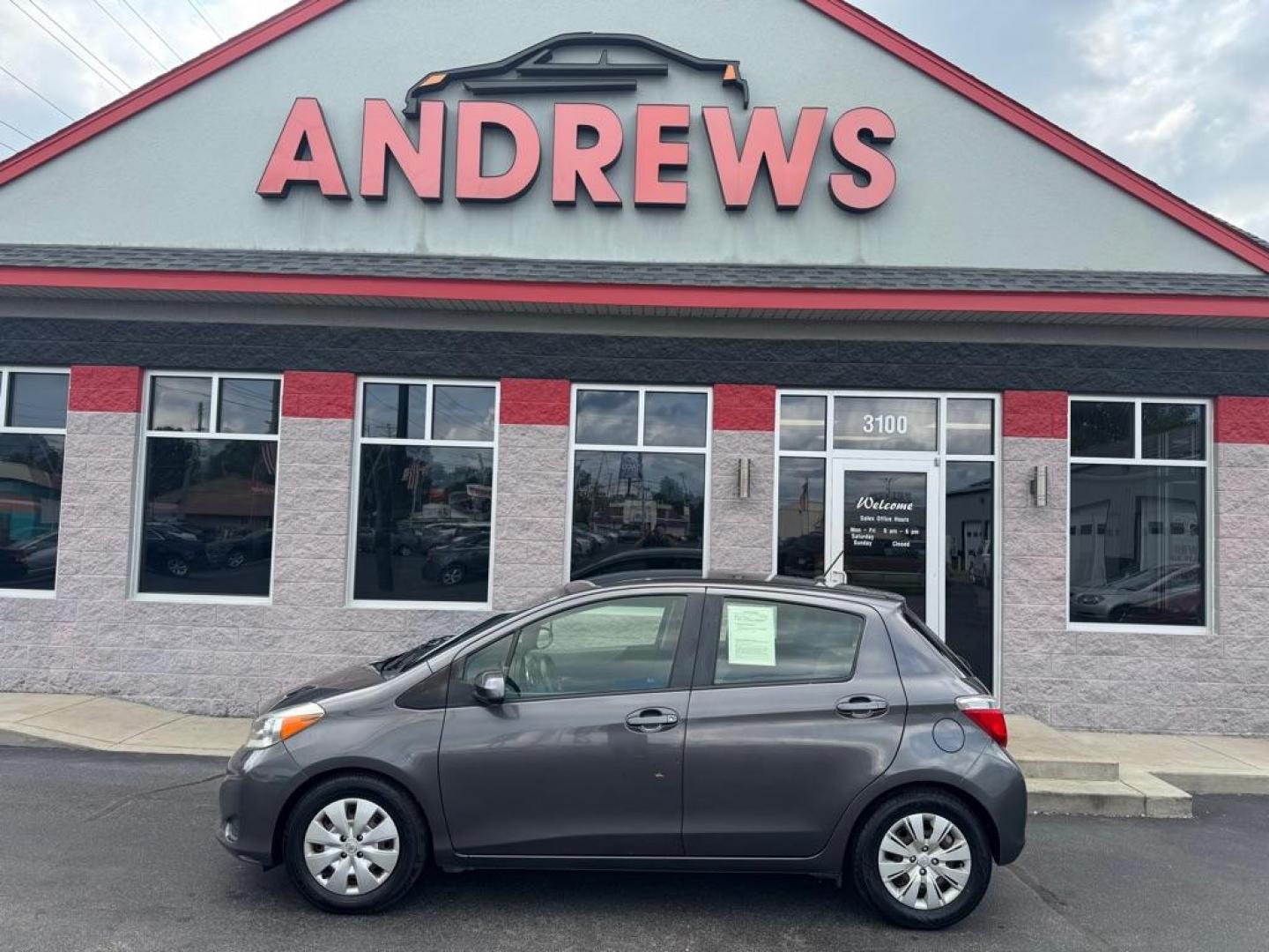 2012 GRAY TOYOTA YARIS (JTDKTUD31CD) with an 1.5L engine, Automatic transmission, located at 3100 Covert Avenue, Evansville, IN, 47714, (812) 473-4492, 37.955418, -87.512238 - Photo#0
