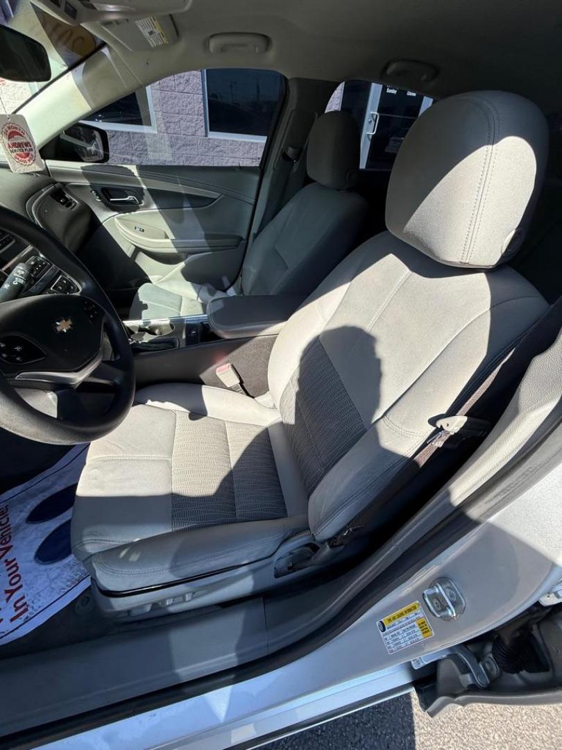 2016 SILVER CHEVROLET IMPALA LS (2G11X5SA6G9) with an 2.5L engine, Automatic transmission, located at 3100 Covert Avenue, Evansville, IN, 47714, (812) 473-4492, 37.955418, -87.512238 - Photo#9