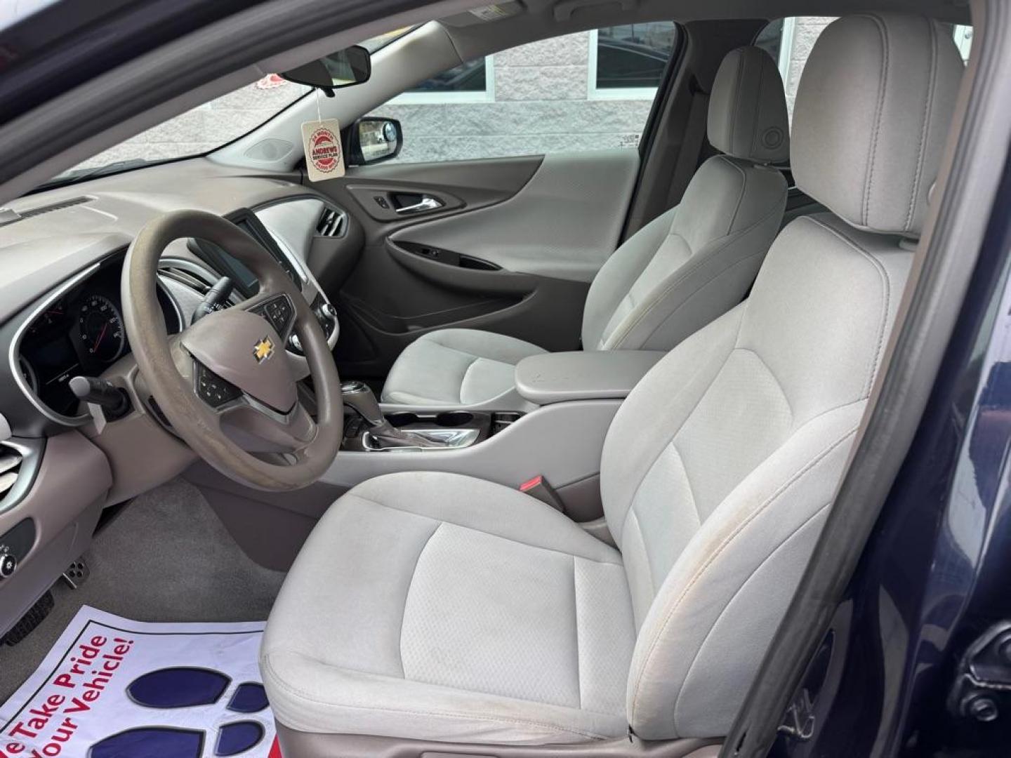 2017 BLUE CHEVROLET MALIBU LS (1G1ZB5ST8HF) with an 1.5L engine, Automatic transmission, located at 3100 Covert Avenue, Evansville, IN, 47714, (812) 473-4492, 37.955418, -87.512238 - Photo#4