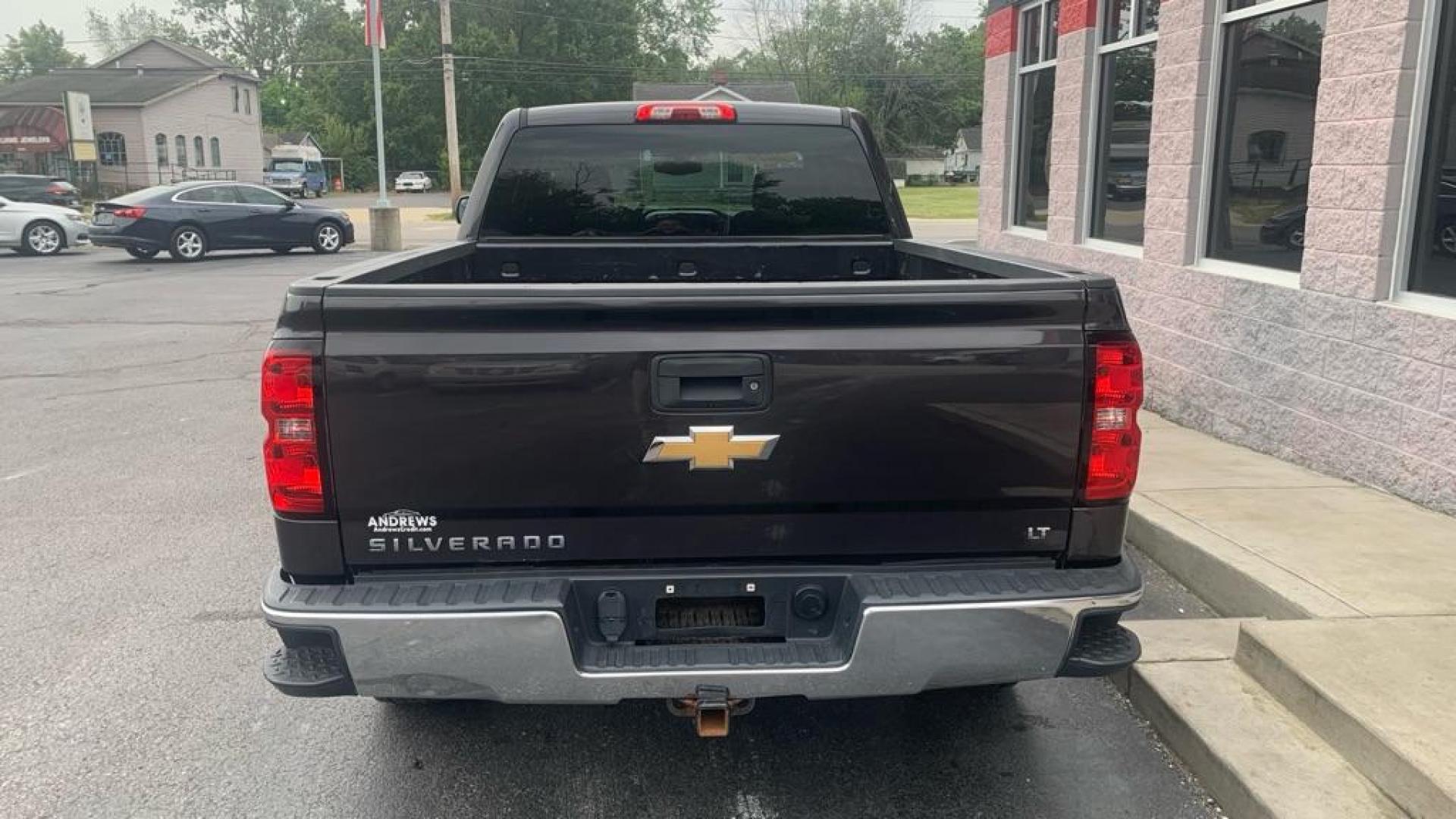 2016 GRAY CHEVROLET SILVERADO 1500 LT (1GCVKREC0GZ) with an 5.3L engine, Automatic transmission, located at 3100 Covert Avenue, Evansville, IN, 47714, (812) 473-4492, 37.955418, -87.512238 - Photo#3