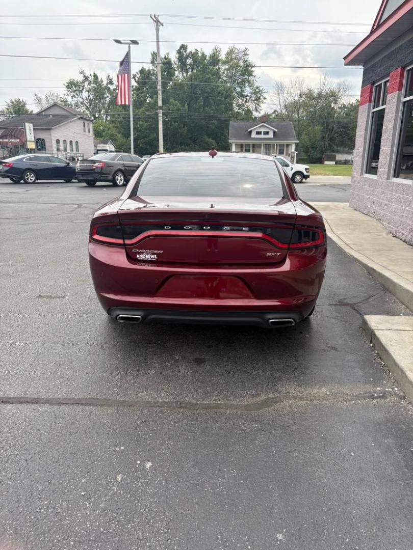 2018 RED DODGE CHARGER SXT PLUS (2C3CDXHG2JH) with an 3.6L engine, Automatic transmission, located at 3100 Covert Avenue, Evansville, IN, 47714, (812) 473-4492, 37.955418, -87.512238 - Photo#3