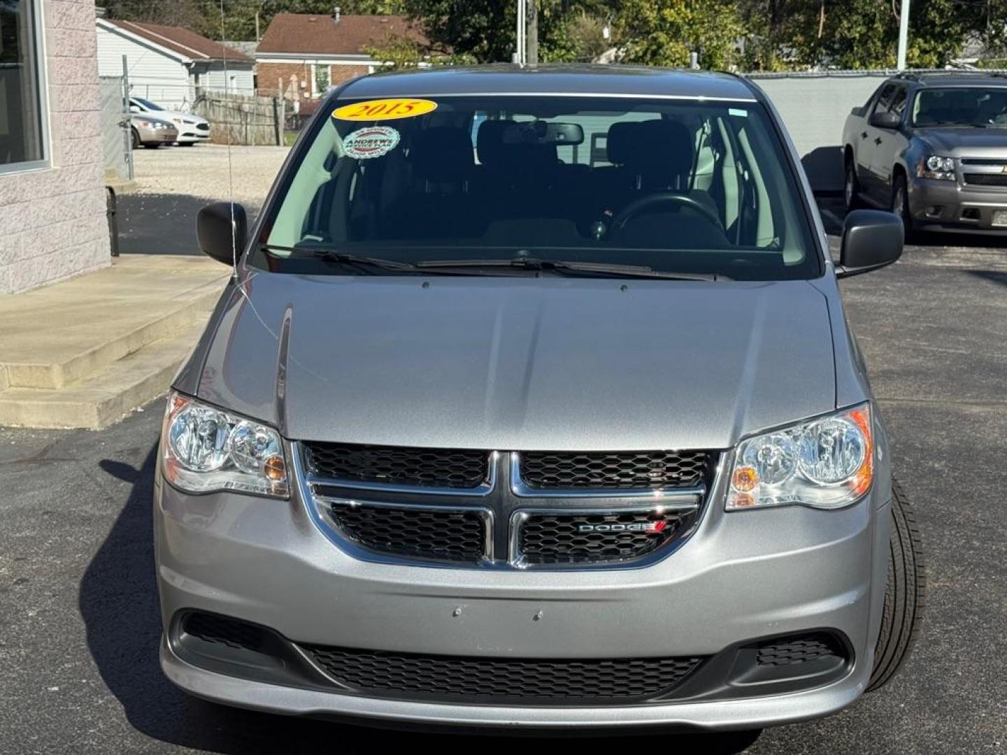 2015 SILVER DODGE GRAND CARAVAN SE (2C4RDGBG6FR) with an 3.6L engine, Automatic transmission, located at 3100 Covert Avenue, Evansville, IN, 47714, (812) 473-4492, 37.955418, -87.512238 - Photo#1