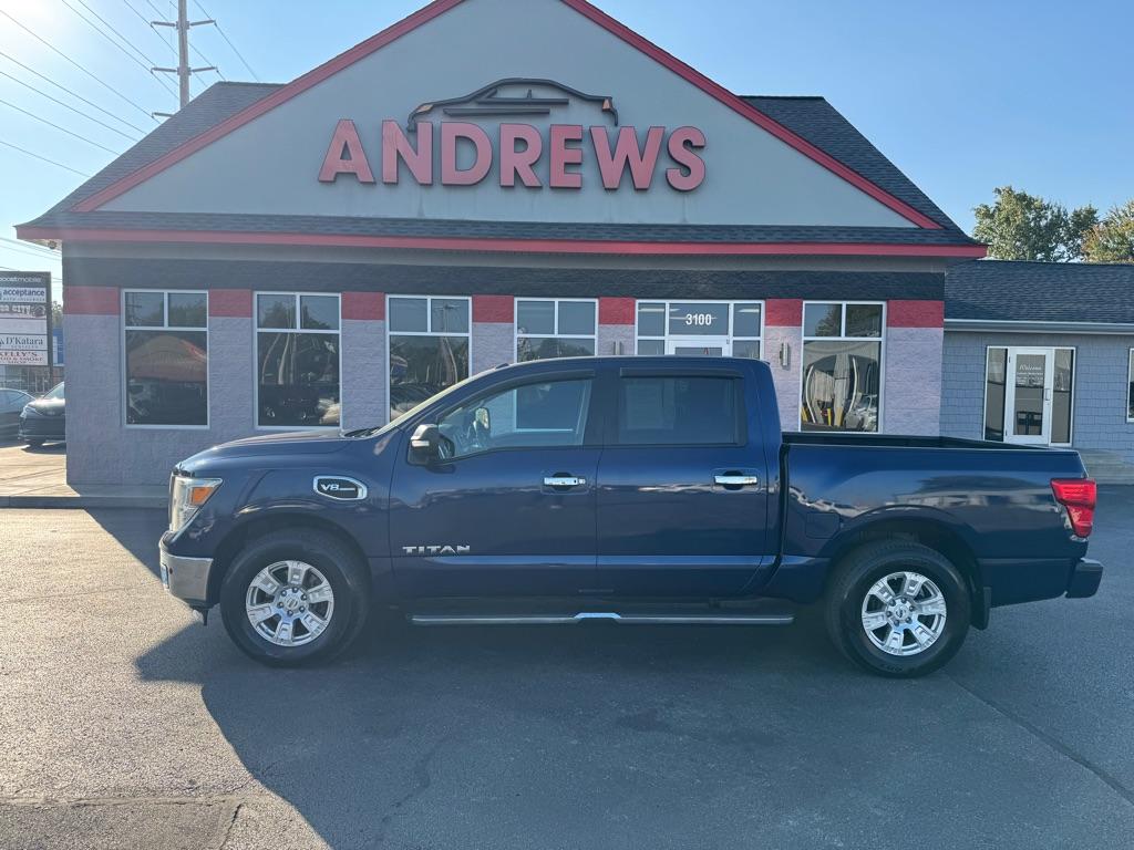 photo of 2017 NISSAN TITAN SV