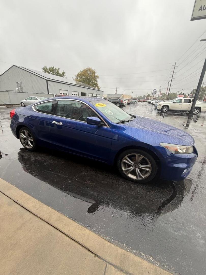 2011 BLUE HONDA ACCORD EXL (1HGCS2B84BA) with an 3.5L engine, Automatic transmission, located at 3100 Covert Avenue, Evansville, IN, 47714, (812) 473-4492, 37.955418, -87.512238 - Photo#2