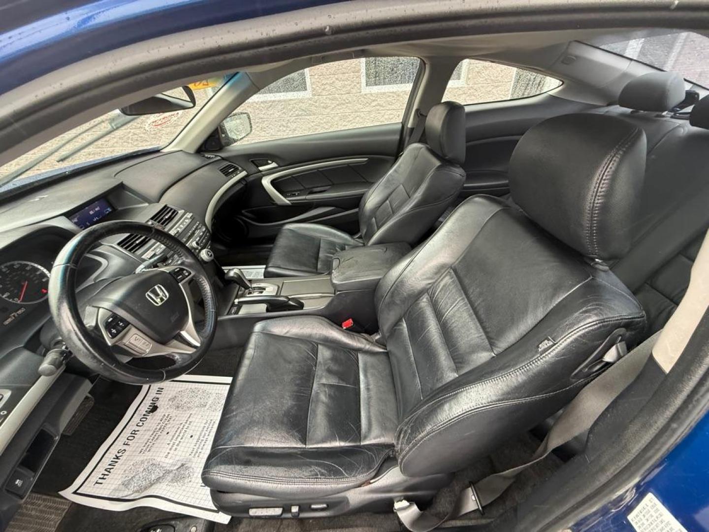 2011 BLUE HONDA ACCORD EXL (1HGCS2B84BA) with an 3.5L engine, Automatic transmission, located at 3100 Covert Avenue, Evansville, IN, 47714, (812) 473-4492, 37.955418, -87.512238 - Photo#5