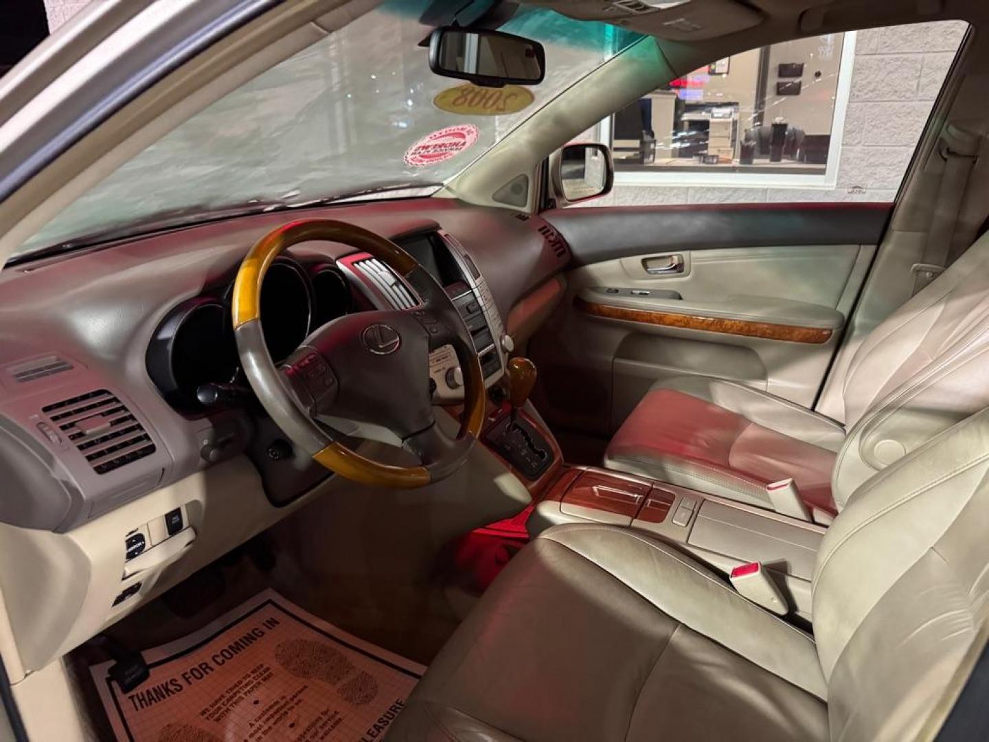 2008 GOLD LEXUS RX350 (JTJHK31U782) with an 3.5L engine, Automatic transmission, located at 3100 Covert Avenue, Evansville, IN, 47714, (812) 473-4492, 37.955418, -87.512238 - Photo#4