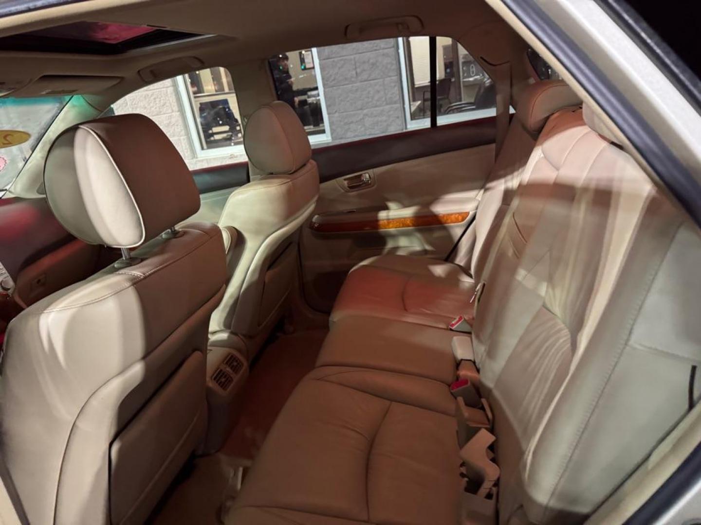 2008 GOLD LEXUS RX350 (JTJHK31U782) with an 3.5L engine, Automatic transmission, located at 3100 Covert Avenue, Evansville, IN, 47714, (812) 473-4492, 37.955418, -87.512238 - Photo#5