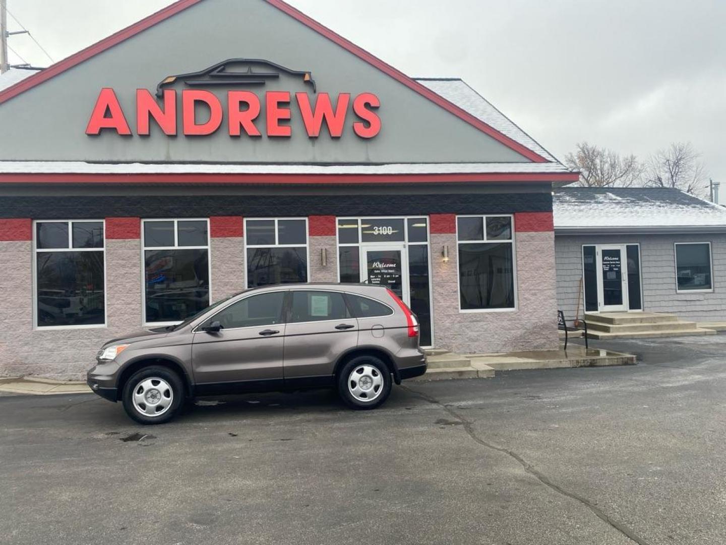 2011 BROWN HONDA CR-V LX (5J6RE3H33BL) with an 2.4L engine, Automatic transmission, located at 3100 Covert Avenue, Evansville, IN, 47714, (812) 473-4492, 37.955418, -87.512238 - Photo#0
