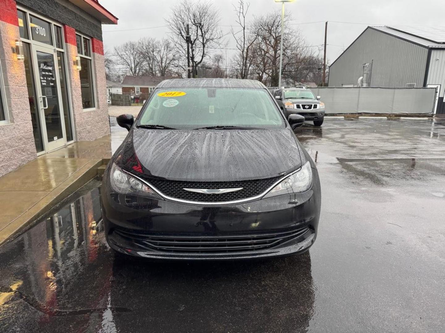 2017 BLACK CHRYSLER PACIFICA TOURING (2C4RC1DG6HR) with an 3.6L engine, Automatic transmission, located at 3100 Covert Avenue, Evansville, IN, 47714, (812) 473-4492, 37.955418, -87.512238 - Photo#1