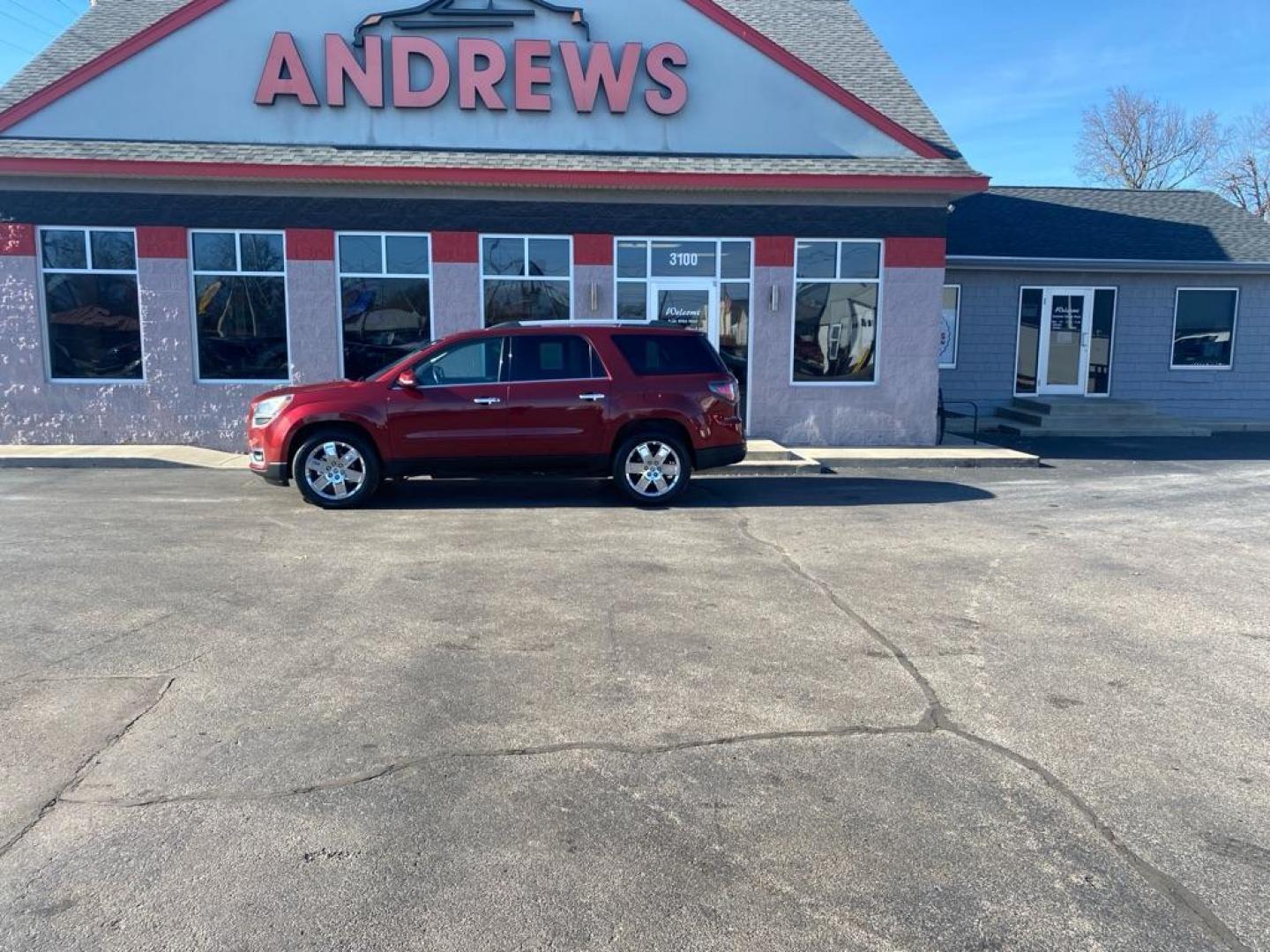 2017 MAROON GMC ACADIA LIMITED SLT-2 (1GKKRSKD1HJ) with an 3.6L engine, Automatic transmission, located at 3100 Covert Avenue, Evansville, IN, 47714, (812) 473-4492, 37.955418, -87.512238 - Photo#0