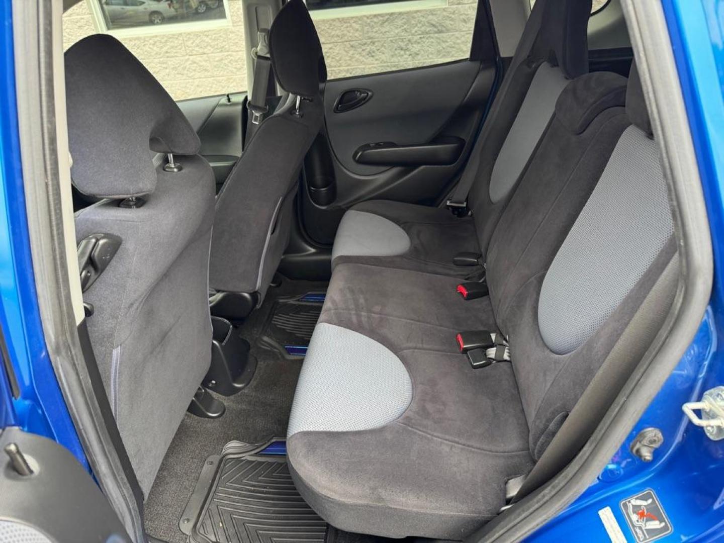 2008 BLUE HONDA FIT SPORT (JHMGD38638S) with an 1.5L engine, Automatic transmission, located at 3100 Covert Avenue, Evansville, IN, 47714, (812) 473-4492, 37.955418, -87.512238 - Photo#5