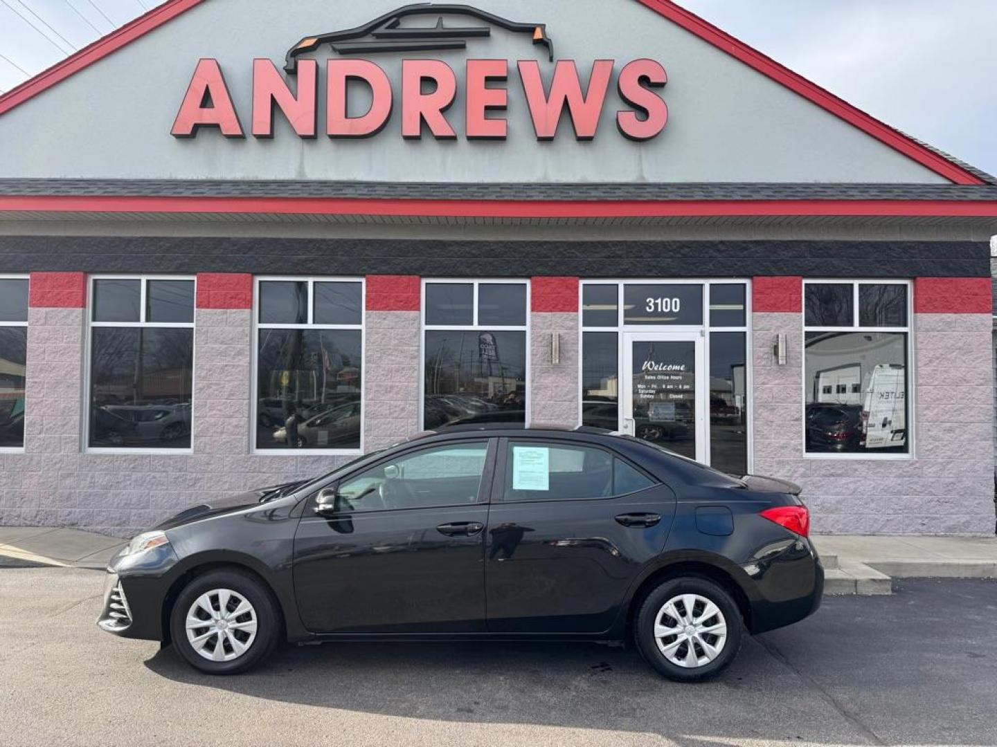 2017 BLACK TOYOTA COROLLA SE (2T1BURHE6HC) with an 1.8L engine, Continuously Variable transmission, located at 3100 Covert Avenue, Evansville, IN, 47714, (812) 473-4492, 37.955418, -87.512238 - Photo#0