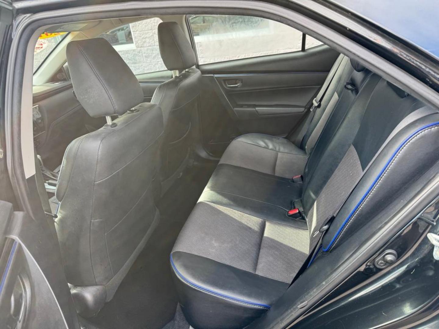 2017 BLACK TOYOTA COROLLA SE (2T1BURHE6HC) with an 1.8L engine, Continuously Variable transmission, located at 3100 Covert Avenue, Evansville, IN, 47714, (812) 473-4492, 37.955418, -87.512238 - Photo#5