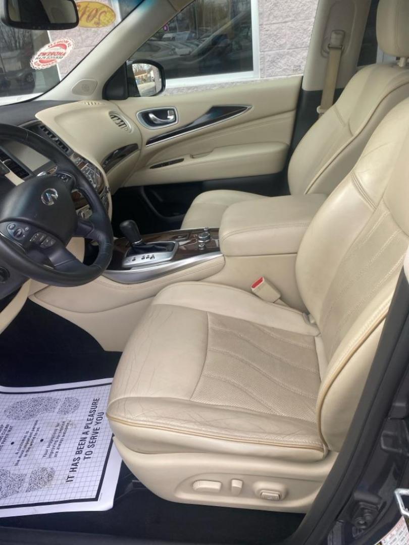 2015 GRAY INFINITI QX60 (5N1AL0MMXFC) with an 3.5L engine, Continuously Variable transmission, located at 3100 Covert Avenue, Evansville, IN, 47714, (812) 473-4492, 37.955418, -87.512238 - Photo#3