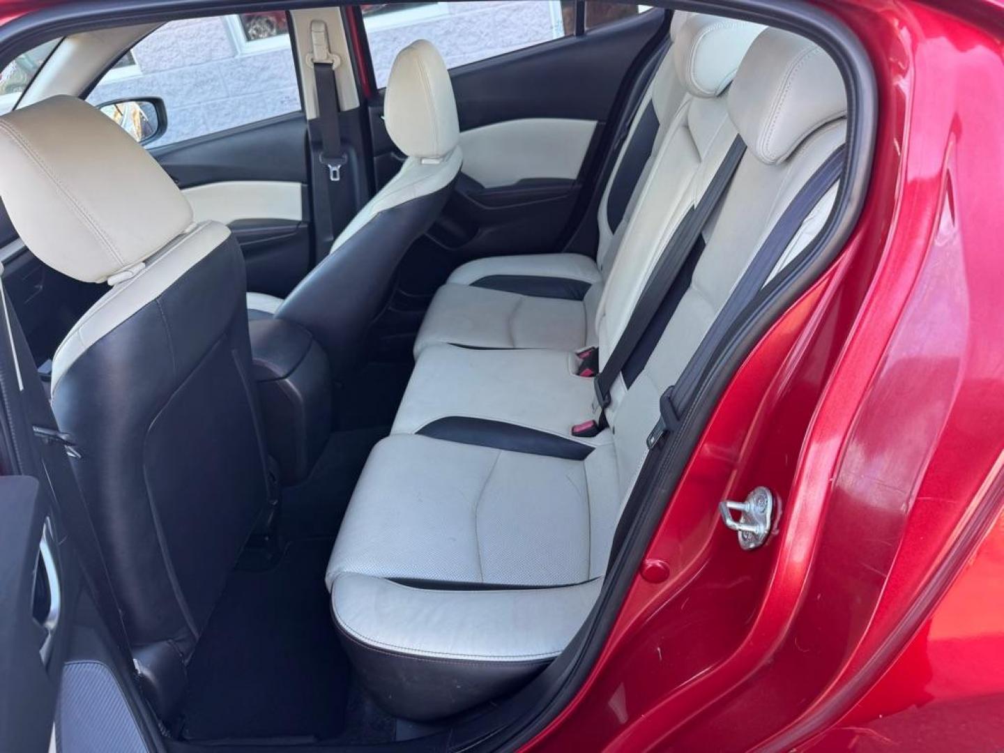 2016 RED MAZDA 3 GRAND TOURING (JM1BM1X35G1) with an 2.5L engine, Automatic transmission, located at 3100 Covert Avenue, Evansville, IN, 47714, (812) 473-4492, 37.955418, -87.512238 - Photo#5