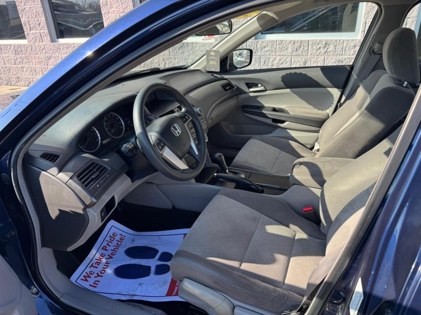 2009 BLUE HONDA ACCORD LX (1HGCP26349A) with an 2.4L engine, Automatic transmission, located at 3100 Covert Avenue, Evansville, IN, 47714, (812) 473-4492, 37.955418, -87.512238 - Photo#4