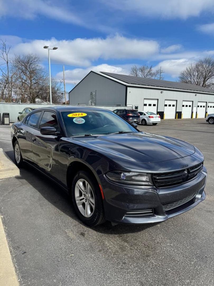 2018 GRAY DODGE CHARGER SXT (2C3CDXBG7JH) with an 3.6L engine, Automatic transmission, located at 3100 Covert Avenue, Evansville, IN, 47714, (812) 473-4492, 37.955418, -87.512238 - Photo#2