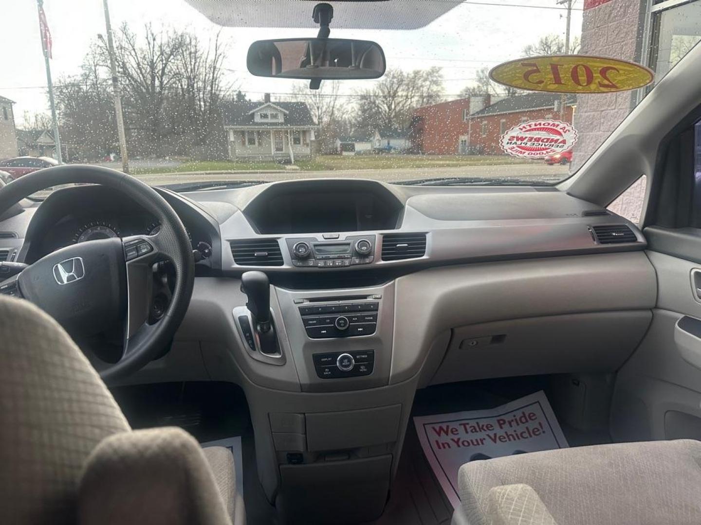 2015 GRAY HONDA ODYSSEY LX (5FNRL5H22FB) with an 3.5L engine, Automatic transmission, located at 3100 Covert Avenue, Evansville, IN, 47714, (812) 473-4492, 37.955418, -87.512238 - Photo#7