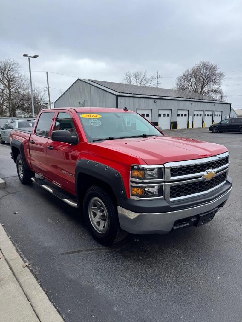 2014 RED CHEVROLET SILVERADO 1500 (3GCUKPEH3EG) with an 4.3L engine, Automatic transmission, located at 3100 Covert Avenue, Evansville, IN, 47714, (812) 473-4492, 37.955418, -87.512238 - Photo#2