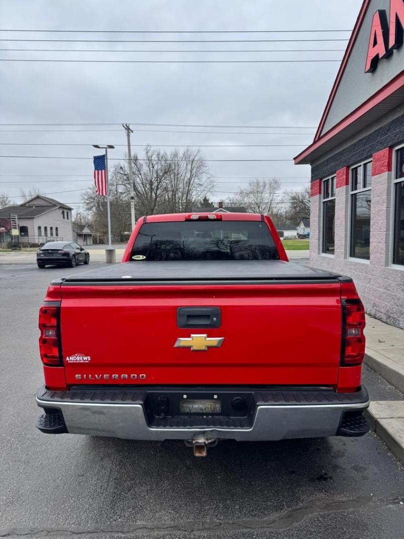 2014 RED CHEVROLET SILVERADO 1500 (3GCUKPEH3EG) with an 4.3L engine, Automatic transmission, located at 3100 Covert Avenue, Evansville, IN, 47714, (812) 473-4492, 37.955418, -87.512238 - Photo#3