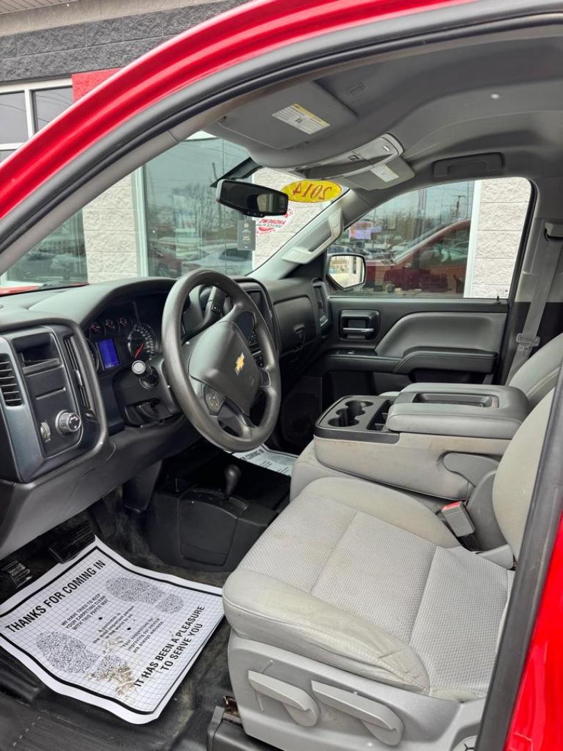 2014 RED CHEVROLET SILVERADO 1500 (3GCUKPEH3EG) with an 4.3L engine, Automatic transmission, located at 3100 Covert Avenue, Evansville, IN, 47714, (812) 473-4492, 37.955418, -87.512238 - Photo#4