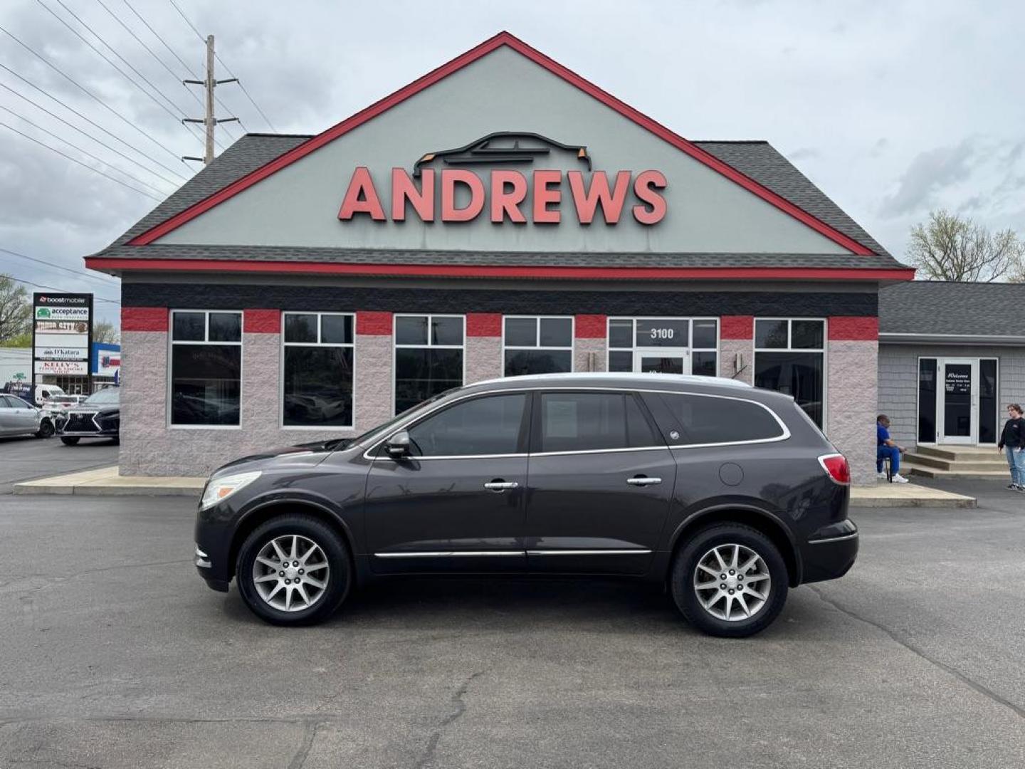 2016 GRAY BUICK ENCLAVE (5GAKRAKD7GJ) with an 3.6L engine, Automatic transmission, located at 3100 Covert Avenue, Evansville, IN, 47714, (812) 473-4492, 37.955418, -87.512238 - Photo#0