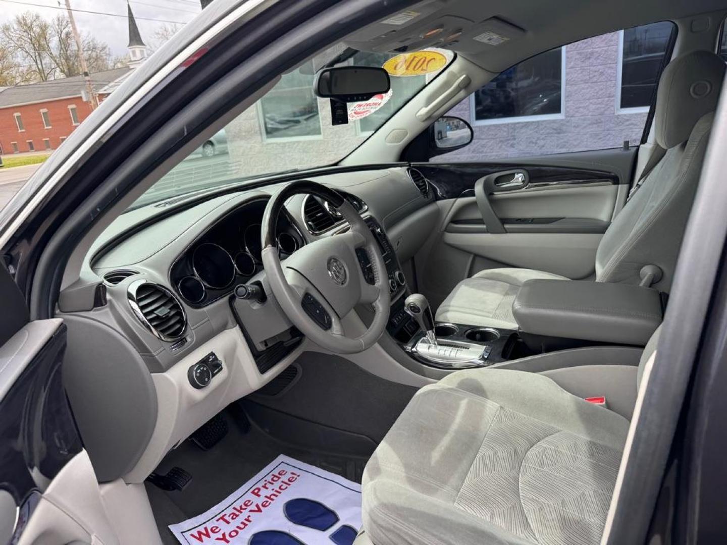 2016 GRAY BUICK ENCLAVE (5GAKRAKD7GJ) with an 3.6L engine, Automatic transmission, located at 3100 Covert Avenue, Evansville, IN, 47714, (812) 473-4492, 37.955418, -87.512238 - Photo#4