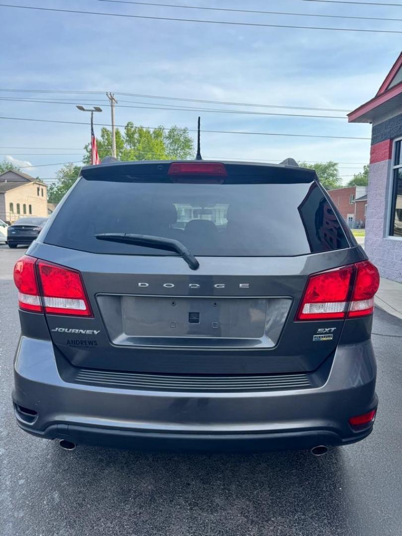 2015 GRAY DODGE JOURNEY SXT (3C4PDCBG9FT) with an 3.6L engine, Automatic transmission, located at 3100 Covert Avenue, Evansville, IN, 47714, (812) 473-4492, 37.955418, -87.512238 - Photo#3