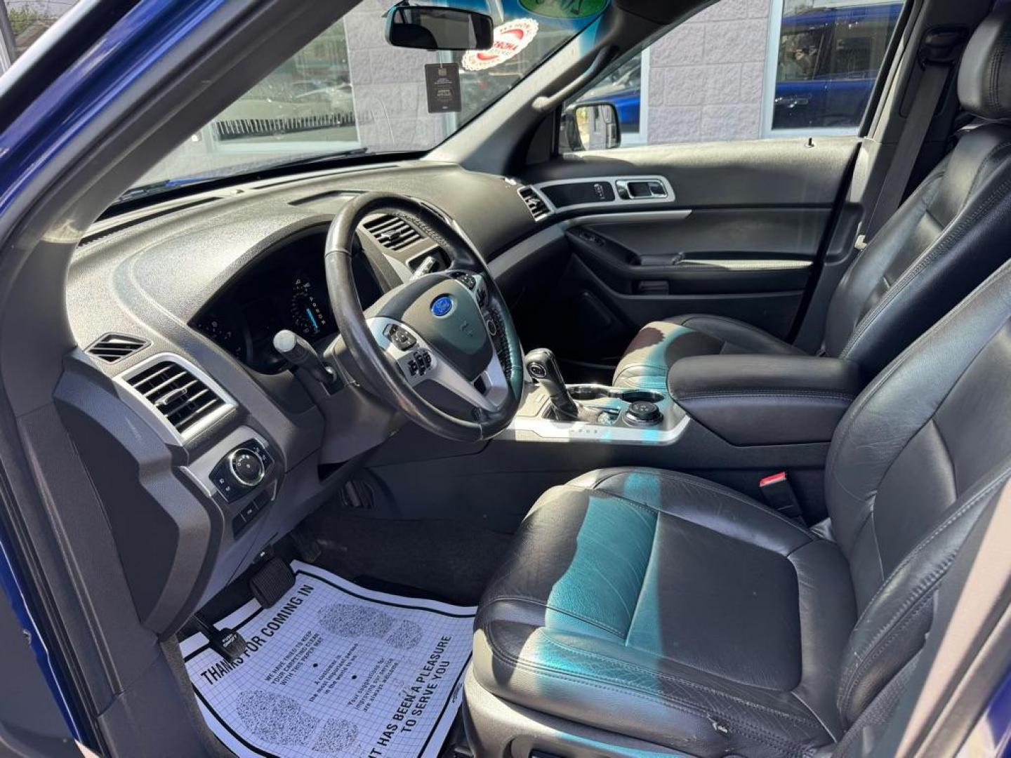 2015 BLUE FORD EXPLORER XLT (1FM5K8D85FG) with an 3.5L engine, Automatic transmission, located at 3100 Covert Avenue, Evansville, IN, 47714, (812) 473-4492, 37.955418, -87.512238 - Photo#4