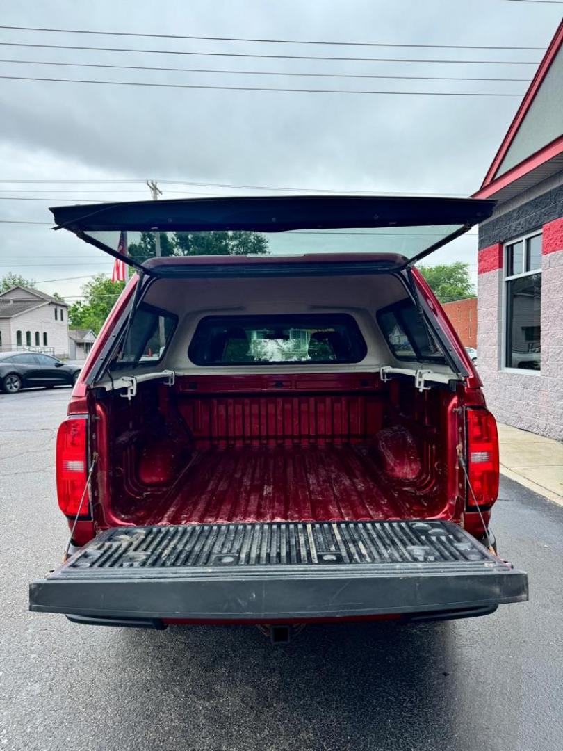 2015 RED CHEVROLET COLORADO LT (1GCGTBE30F1) with an 3.6L engine, Automatic transmission, located at 3100 Covert Avenue, Evansville, IN, 47714, (812) 473-4492, 37.955418, -87.512238 - Photo#7