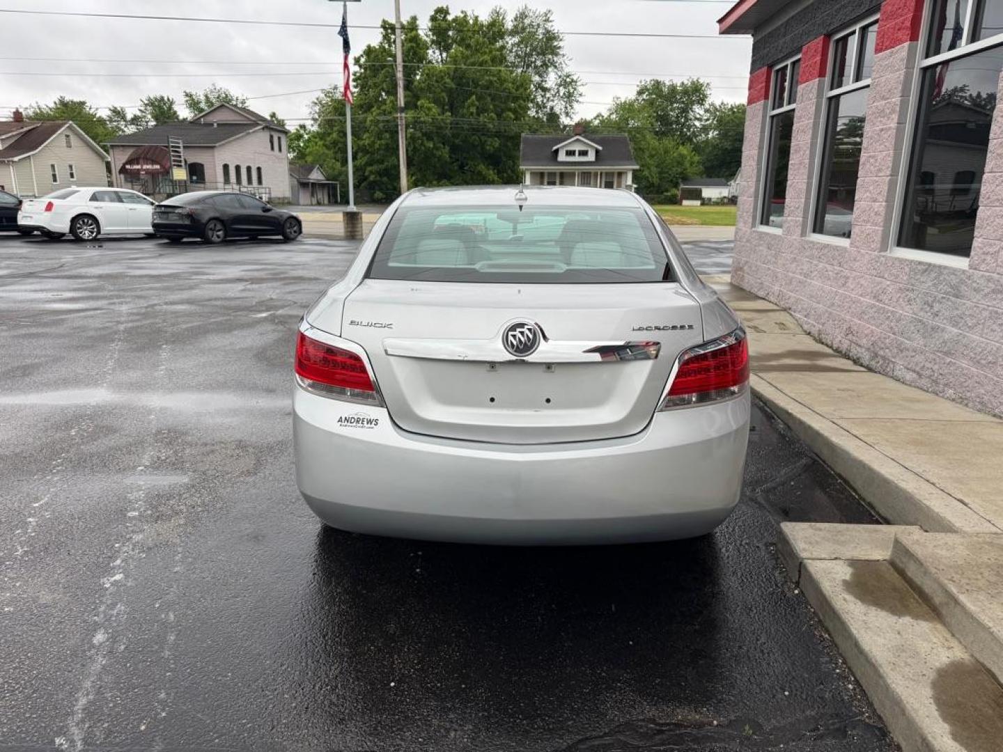2010 SILVER BUICK LACROSSE CX (1G4GB5EG5AF) with an 3.0L engine, Automatic transmission, located at 3100 Covert Avenue, Evansville, IN, 47714, (812) 473-4492, 37.955418, -87.512238 - Photo#3